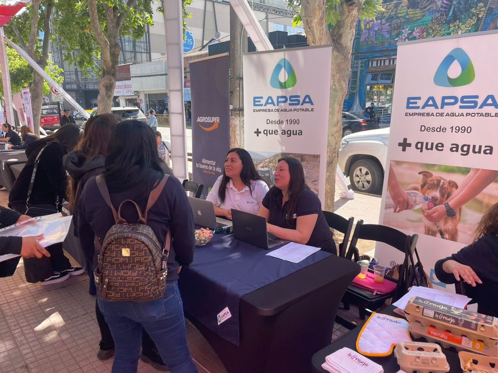 EAPSA participa en la Feria de Capacitación y Empleo Comunal 2024