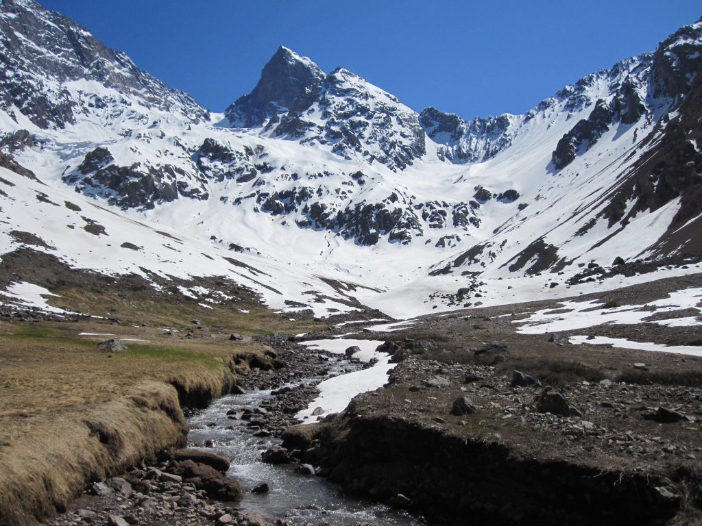 La nieve volvió a la cordillera y la reserva de agua muestra una fuerte recuperación